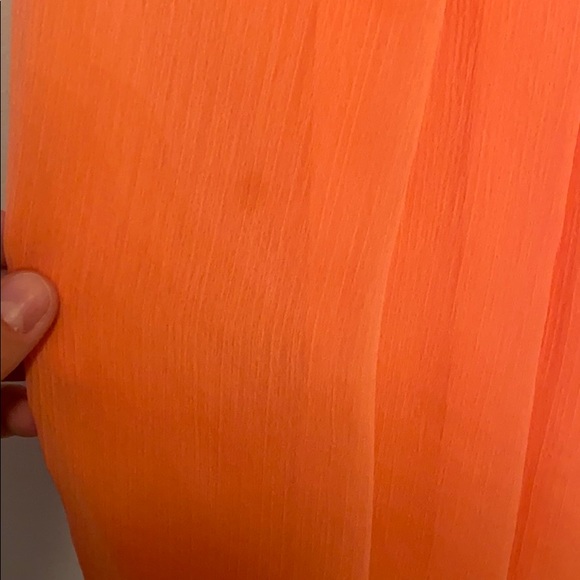 Coral color dress - Picture 4 of 4